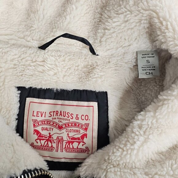 Levi's Womens Faux Shearling Lined Nylon Puffer Jacket, Black, Zip Up, Size S - Picture 3 of 9